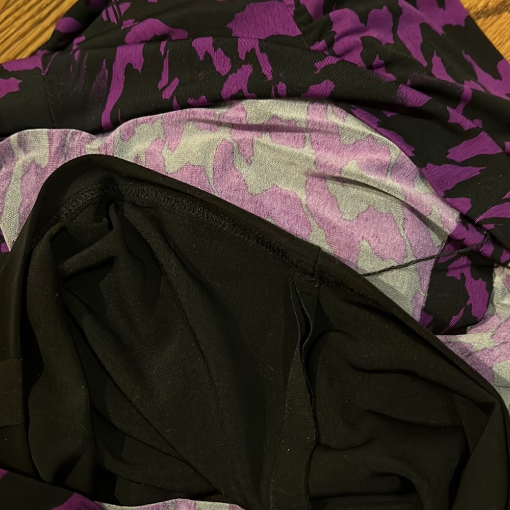 Caché Purple and Black Ruched Bodycon Long Sleeved Dress Size 6 Gold Neckline - Picture 8 of 10